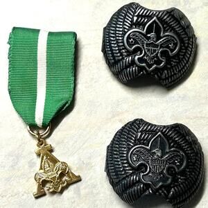 Vintage Boy Scout Training Award and 2 Neckerchief Scarf Tie‎ Memorabilia